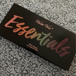 Violet Voss Essentials Pro Series Eyeshadow